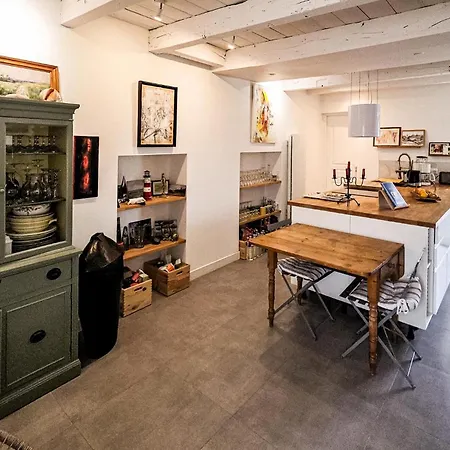 Дом отдыха 1 Bedroom Stunning In En Retz *