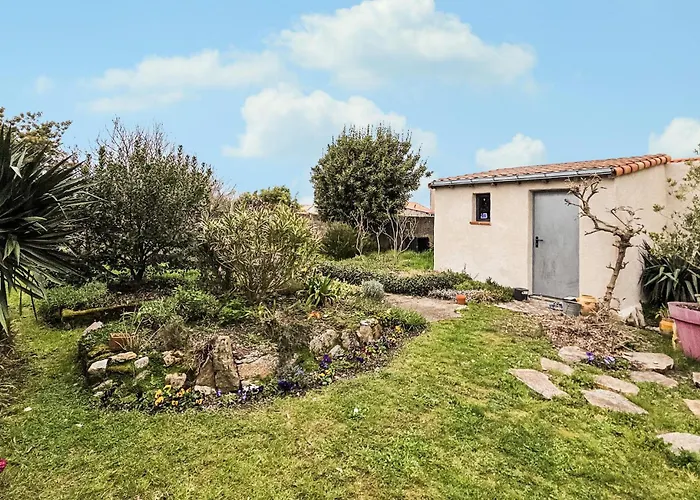 1 Bedroom Stunning In En Retz *