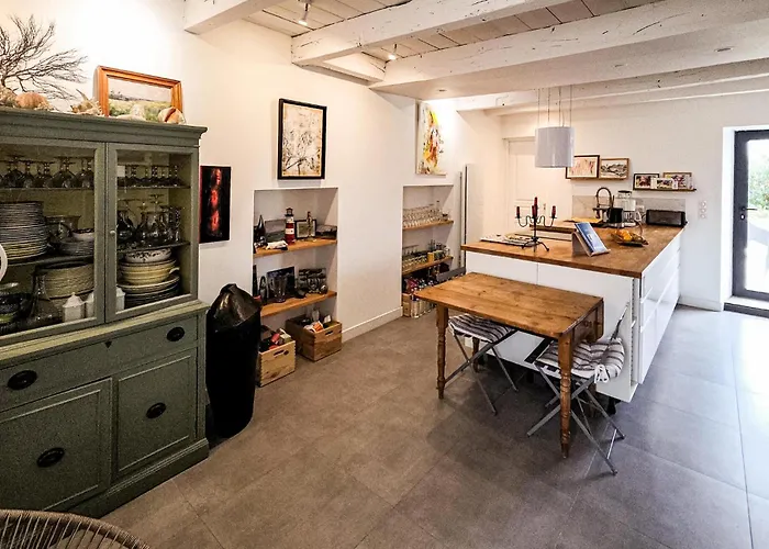 Дом отдыха 1 Bedroom Stunning In En Retz *