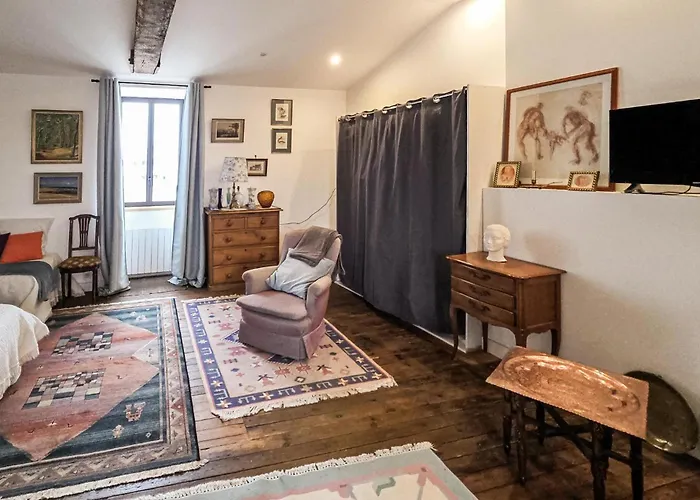 1 Bedroom Stunning In En Retz Дом отдыха